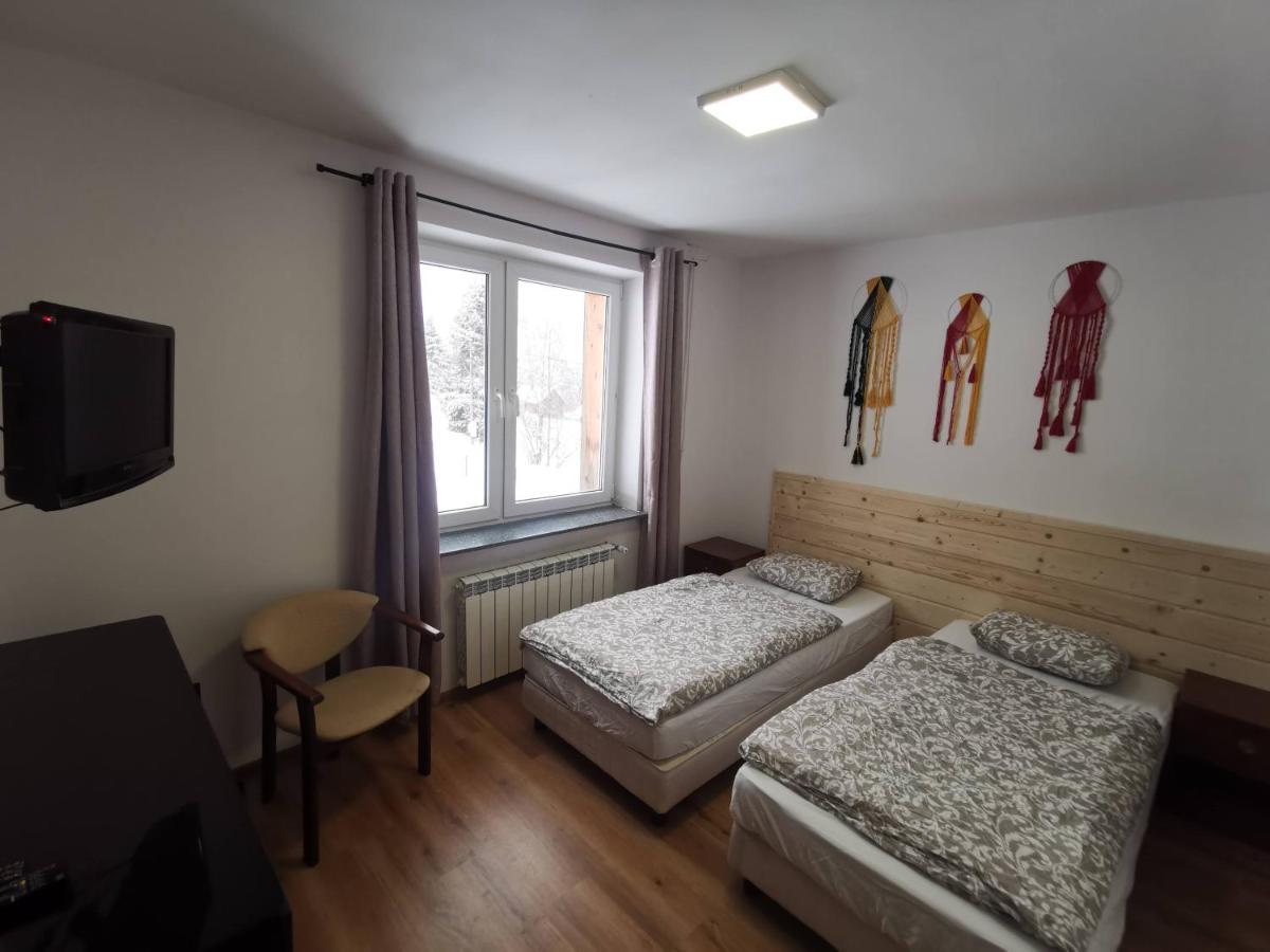 Dom Wakacyjny Zimna Woda Koszarawa Kültér fotó